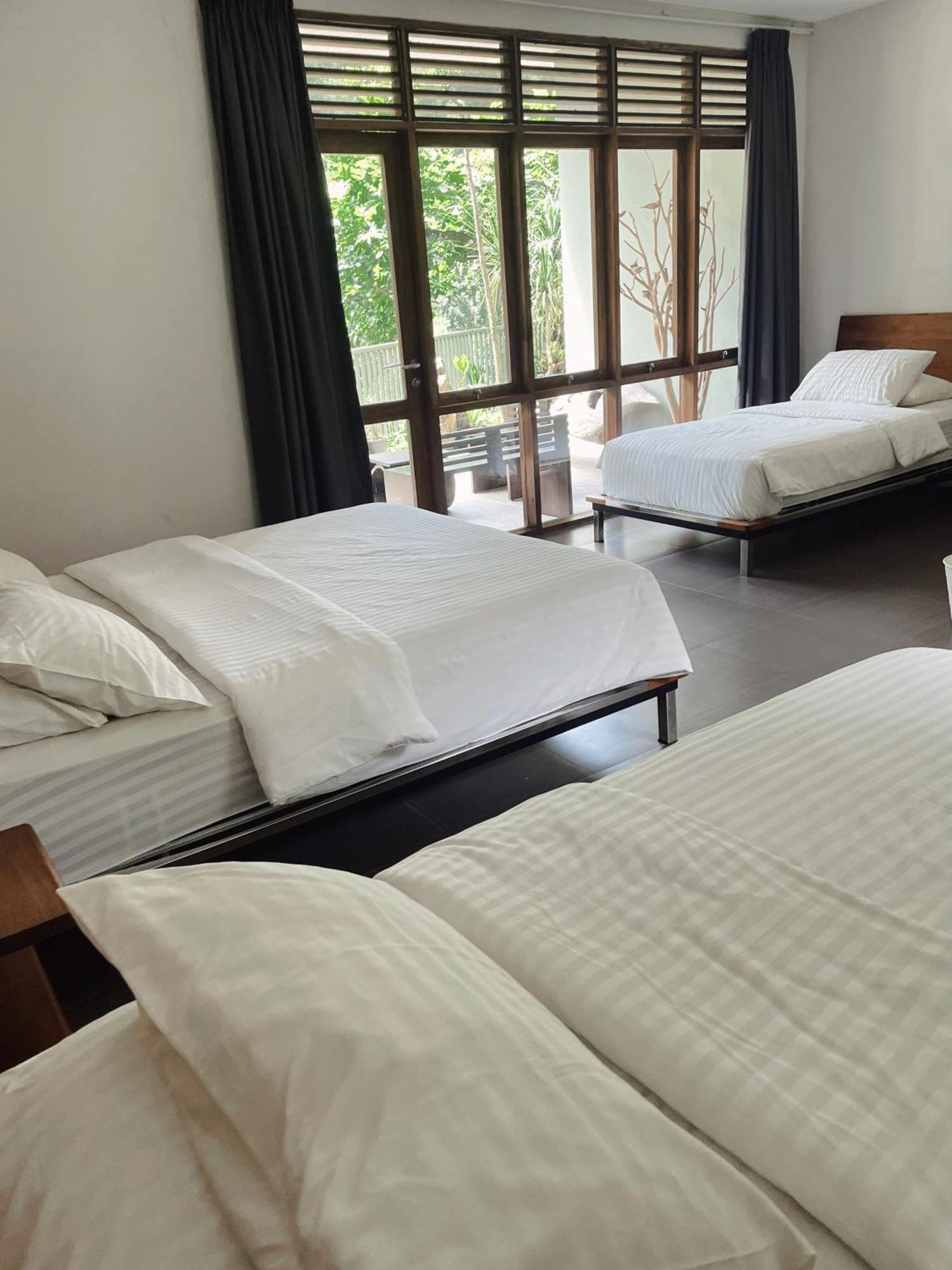 Habitat Hills Hotell Cisarua Exteriör bild