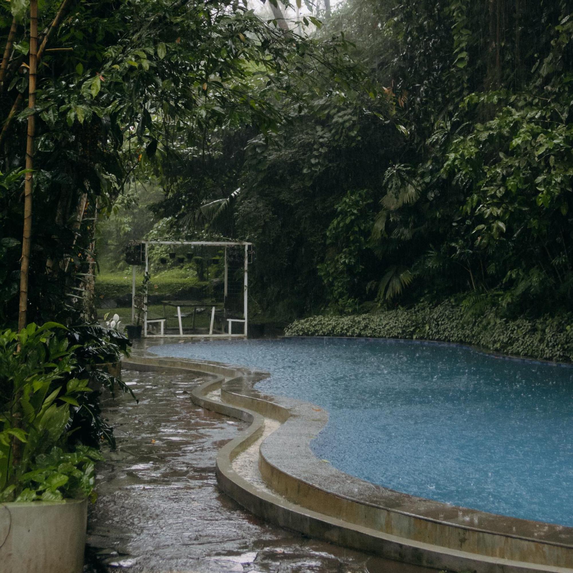 Habitat Hills Hotell Cisarua Exteriör bild
